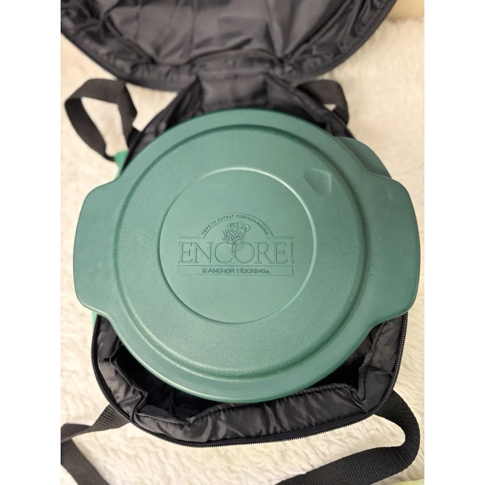 Anchor Hocking Encore 2‎ Qt Glass Casserole Set with Lids and Insulated Carrier